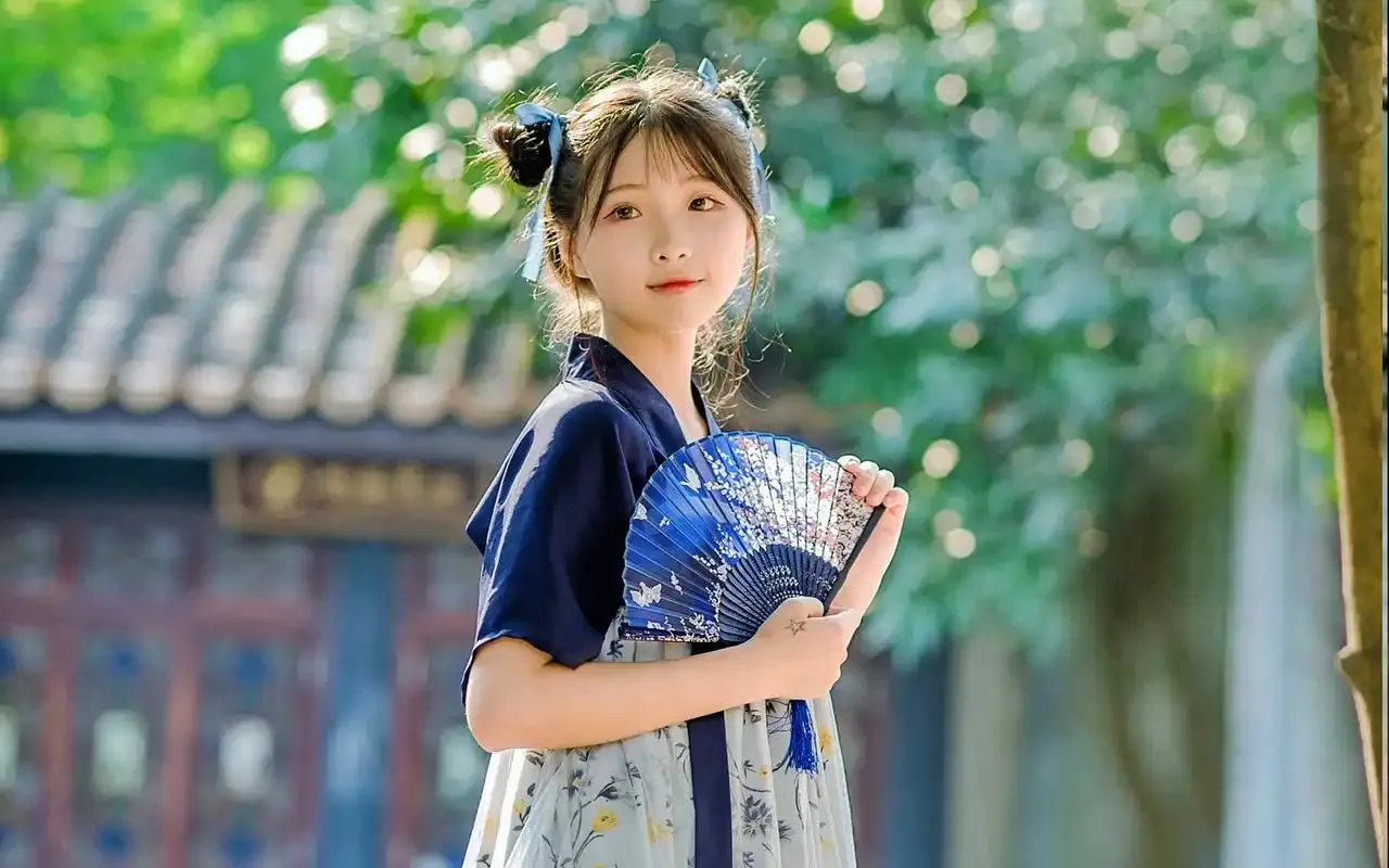 杏色直播用户头像展示